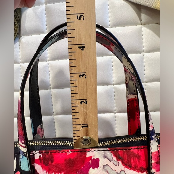 KATE SPADE SATCHEL, Very Good Condition - Picture 13 of 13